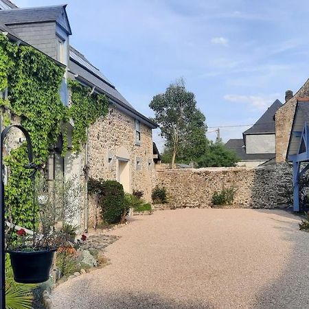 La Ferme Aux Fleurs Panzió Ossun Kültér fotó